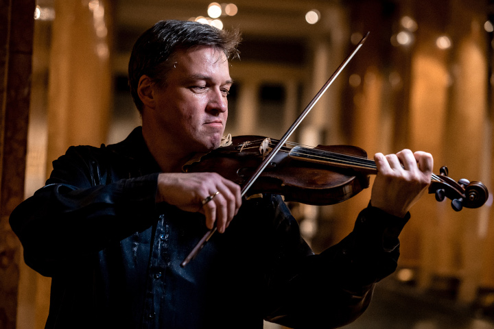  Сергей Фильченко (скрипка, альт) Фото: Андрей Журавлев 